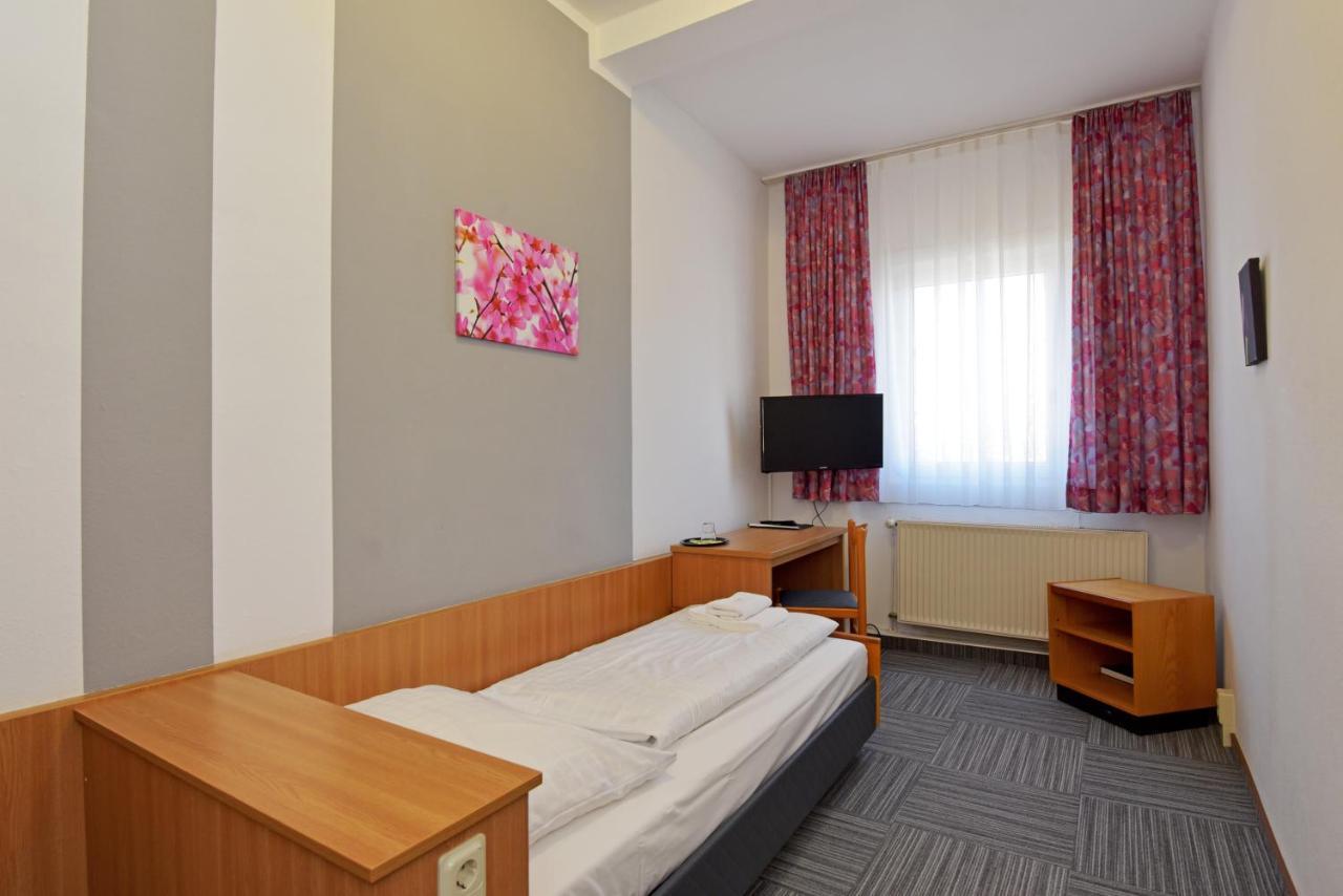 Hotel Zum Gruendle Oberhof  Zewnętrze zdjęcie